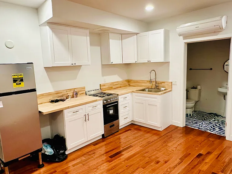 4223 Ince Blvd #B — Photo 8