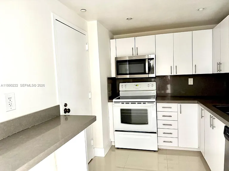 2333 Brickell Ave #2607 — Photo 16