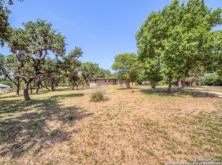 6418 Redbird Ln, San Antonio, TX 78240