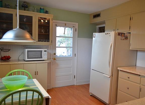 Kitchen w/ side door entrance