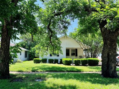 922 Plum St, Graham, TX, 76450