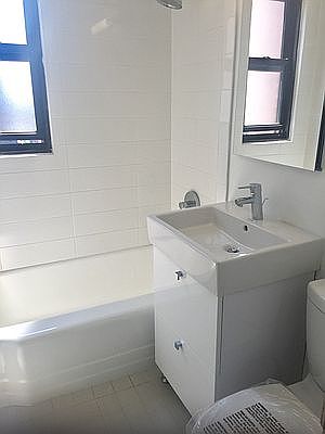 5th image of 242 E 33rd St #4F
