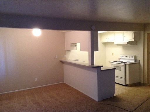 3rd image of 13536 Olive Dr
