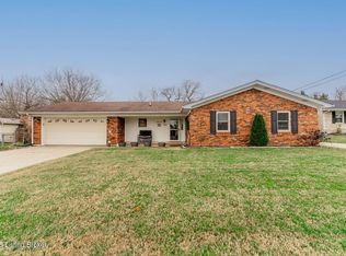 797 Donna Ct, Radcliff, KY 40160