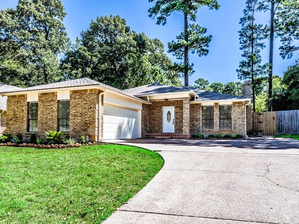 1810 Greentree Dr, Huntsville, TX 77340