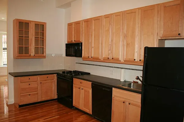 Rented by Harlem Lofts | media 27