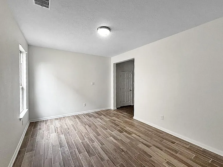 6503 Bayliss Valley Ln — Photo 11