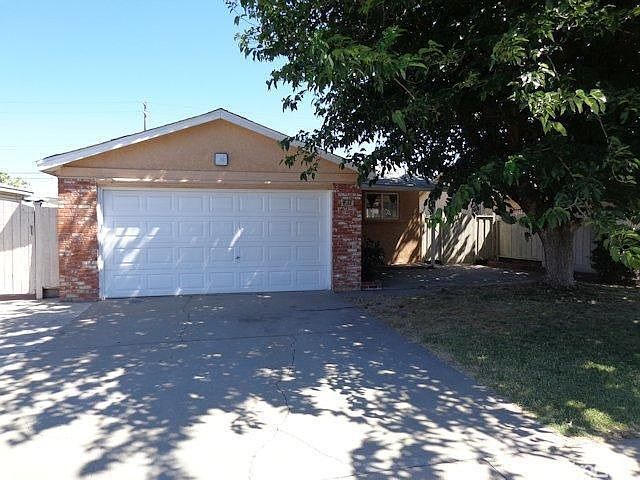 1st image of 431 Sharon Ct