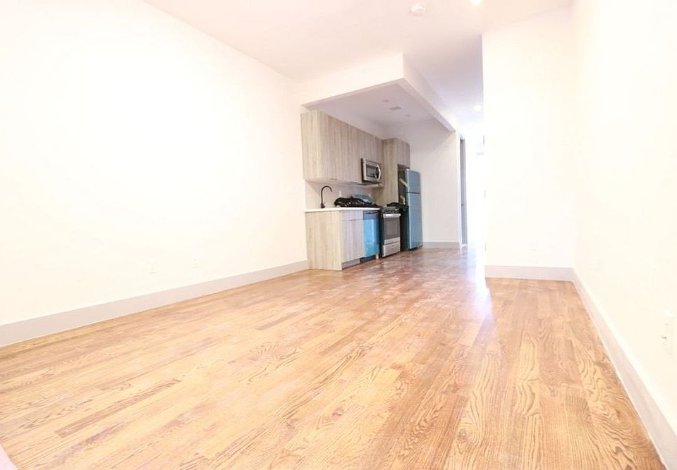 1st image of 311 Chauncey St APT 2B