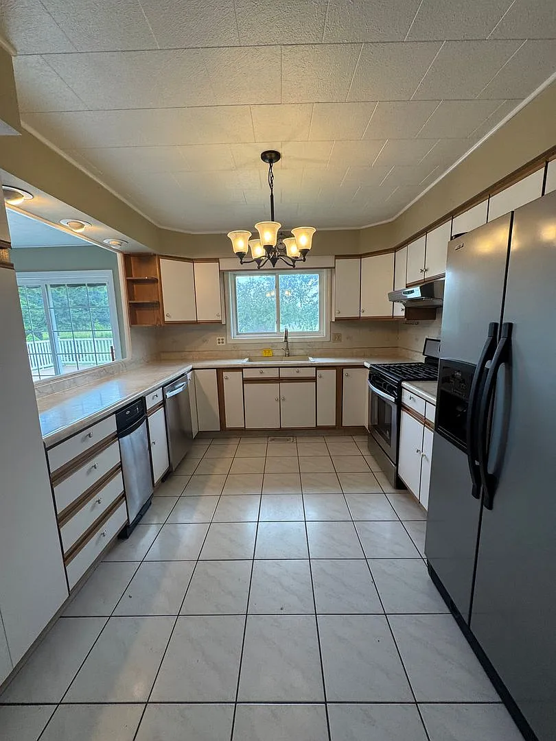 Charming 3 bedroom home for rent. — Photo 4