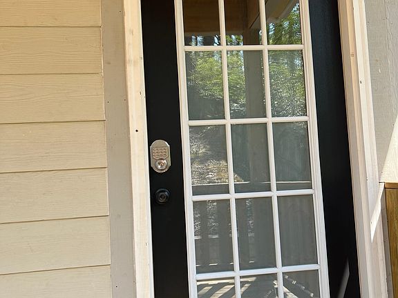 5th image of 928 Dartmouth St #2