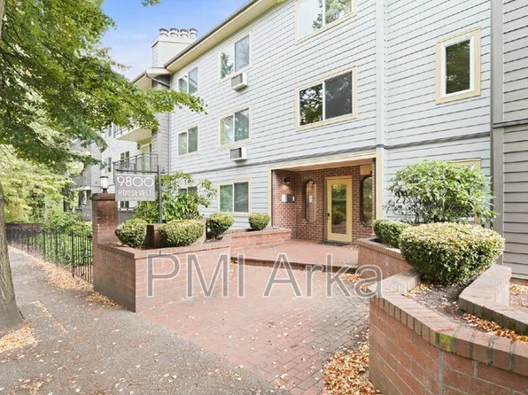 9800 Roosevelt Way NE APT 14, Seattle, WA 98115