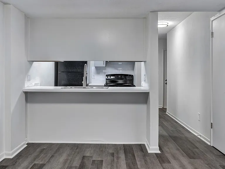 Willow - Living Room to Kitchen