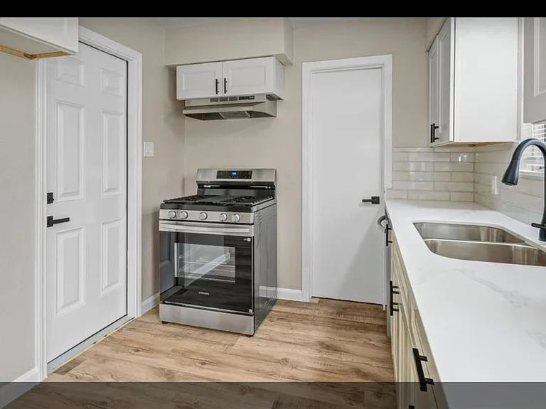 10611 Leitrim Way — Photo 16