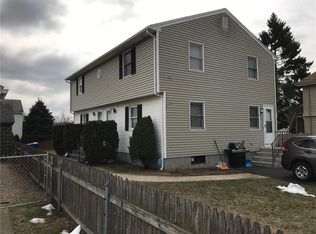 212 S Hull St, East Providence, RI 02914