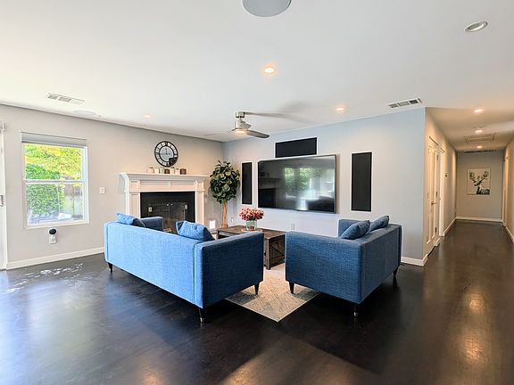 4th image of 2422 Pebble Beach Ct