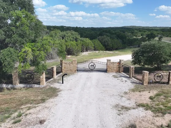 1042 Highway 174, Meridian, TX 76665