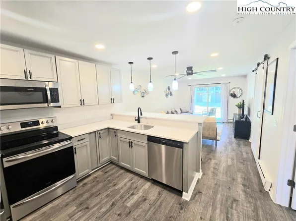 475 Meadowview Drive #B-102, Boone, NC 28607