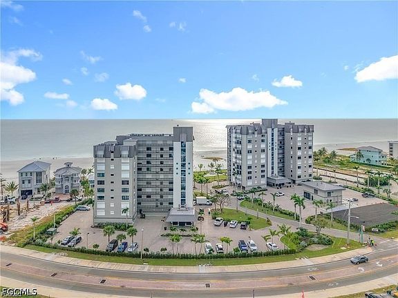 3rd image of 2800 Estero Blvd #Penthouse 3