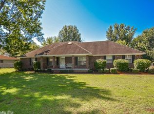 8104 Faulkner Lake Rd, North Little Rock, AR 72117
