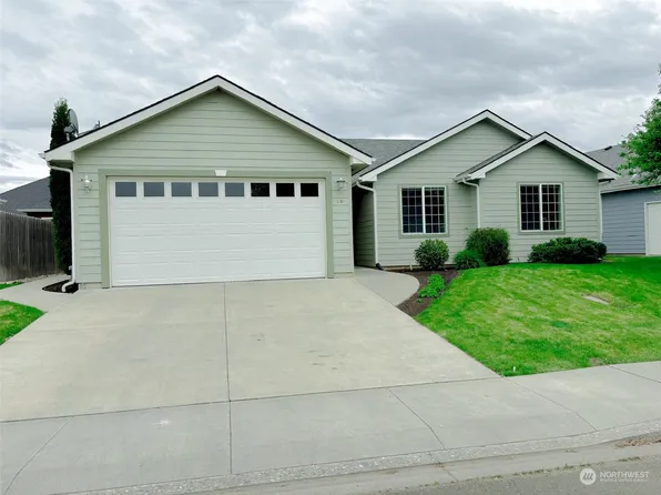 18 NE Mulberry Court, College Place, WA 99324