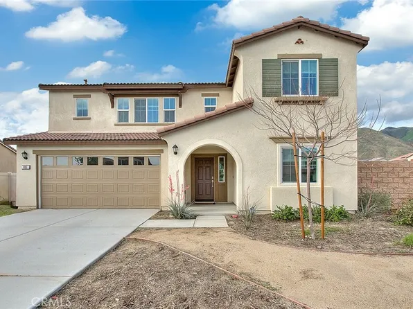 885 Canopy Ln, San Jacinto, CA 92583