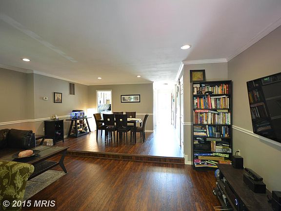 2nd image of 11288 Edgemoor Ct