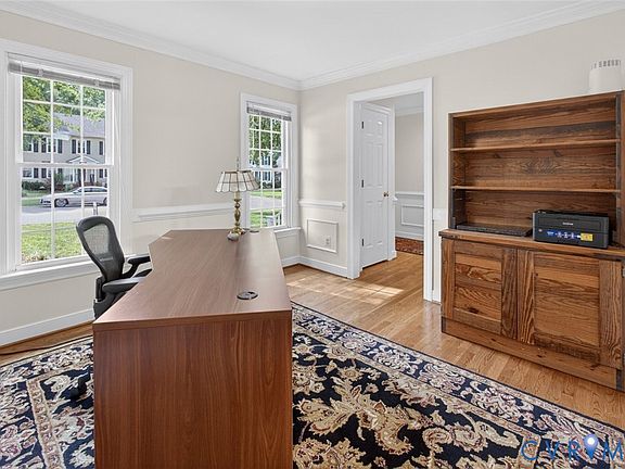 4th image of 2540 Brookstone Ln