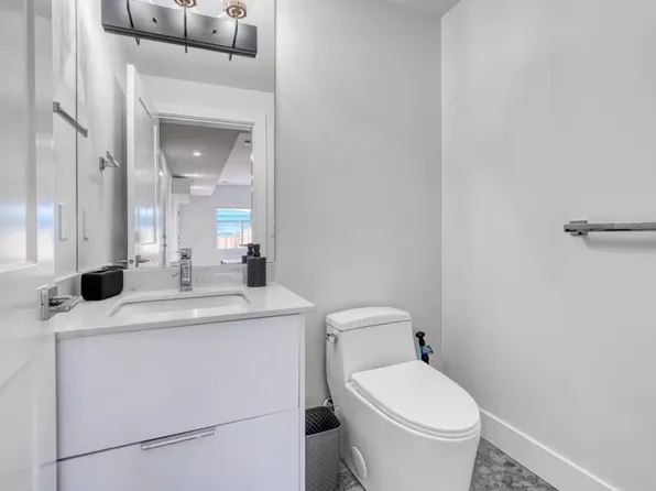 (undisclosed Address), Kelowna, BC V1Z 0A6