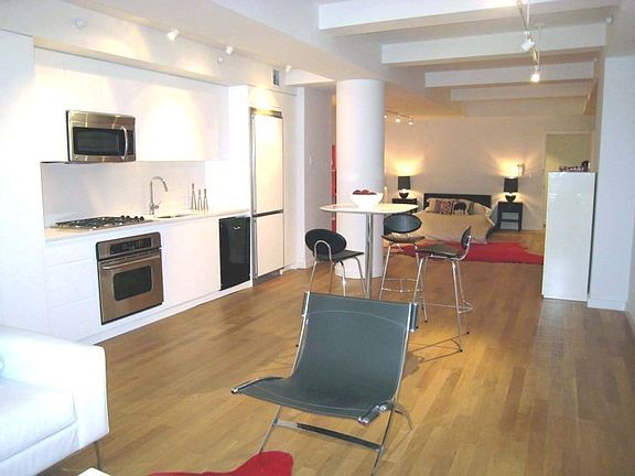 2nd image of 90 William St APT 11D