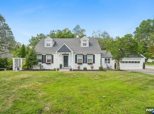 197 Ratzer Rd, Wayne, NJ 07470