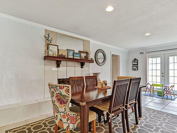 5th image of 1701 Seabreeze Ave