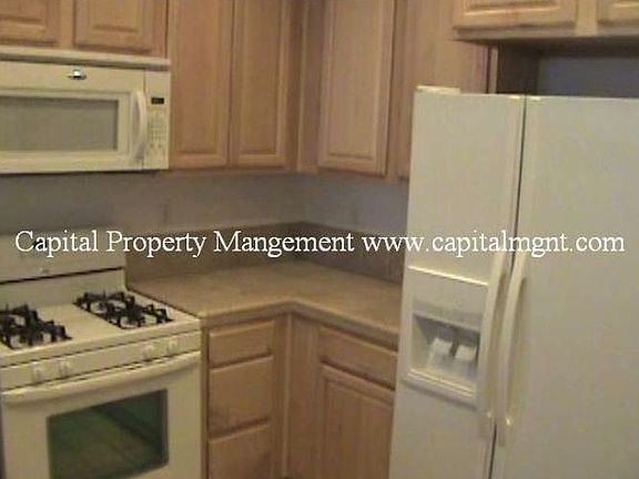3rd image of 1404 Dante Cir
