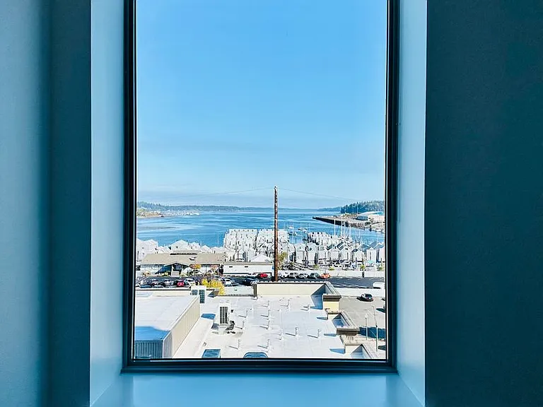 Views on Fifth — Photo 159