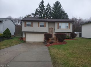 24730 Ridgeline Dr, Bedford Heights, OH