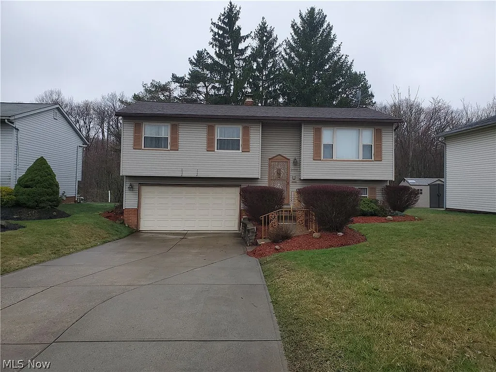 24730 Ridgeline Dr photo 1