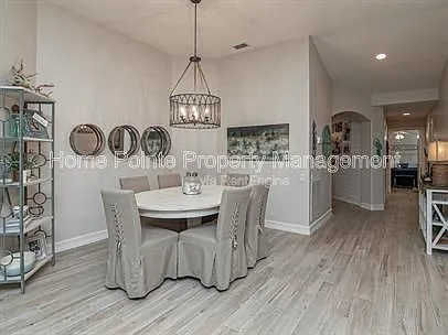 3 bed, 2.0 bath, 2360 sqft, $2,995 — Photo 4
