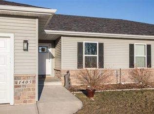 1405 Campbell Dr, Washington, IA