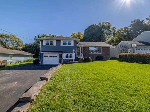 113 Ferndale Rd, Syracuse, NY 13219