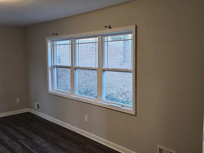 2325 Tarian Dr — Photo 32