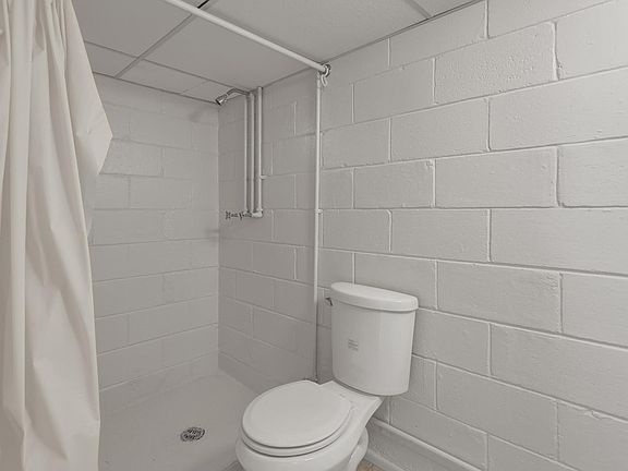 3rd image of 22605 Oconnor St