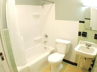 605 W 11th St APT 15, Dubuque, IA 52001