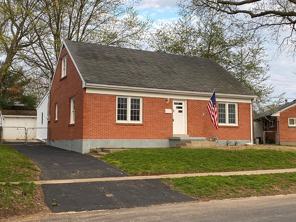 1st image of 323 Creekview Dr