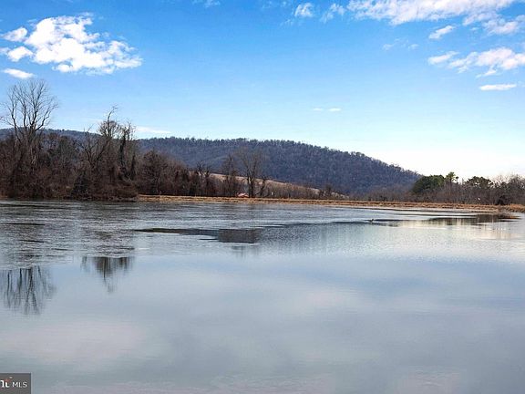 3rd image of 19 Highridge Rd