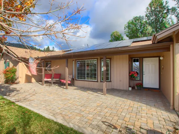 45205 Sno Flake Ln, Ahwahnee, CA 93601