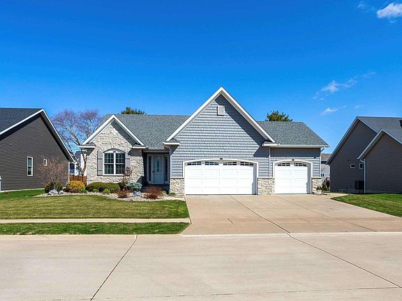 2nd image of 5106 N Richmond Cir