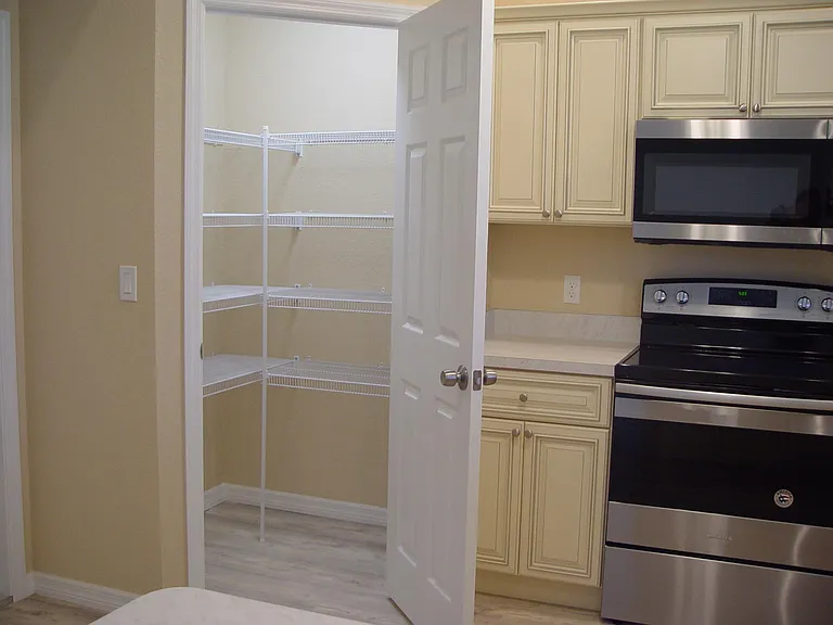763 Washington Blvd NW — Photo 5
