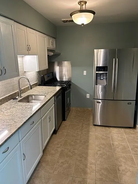 5200 Newton Street — Photo 3
