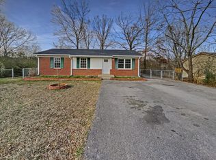 104 Mae Cir, Dickson, TN 37055