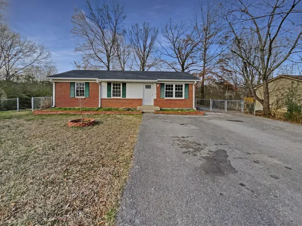 104 Mae Cir, Dickson, TN 37055